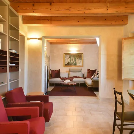 Refugium Veritas - Entire With Pool *