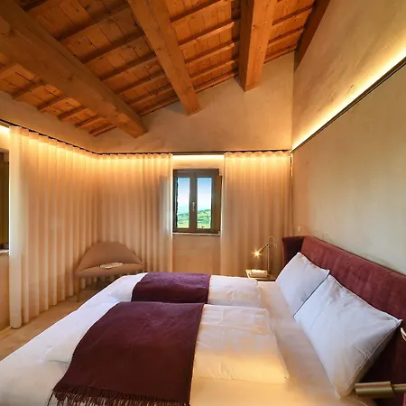 Refugium Veritas - Entire With Pool *